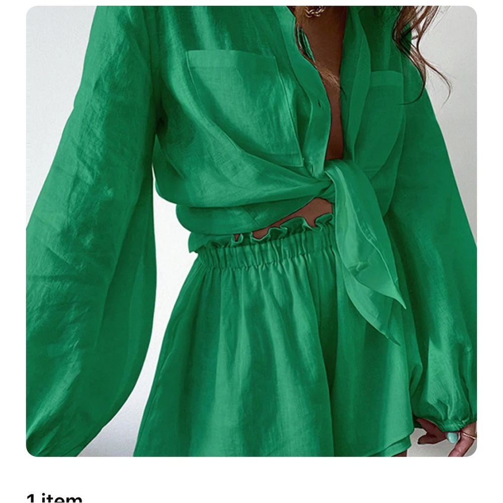 Commense Green Tie-Front Blouse and Shorts Set green size small